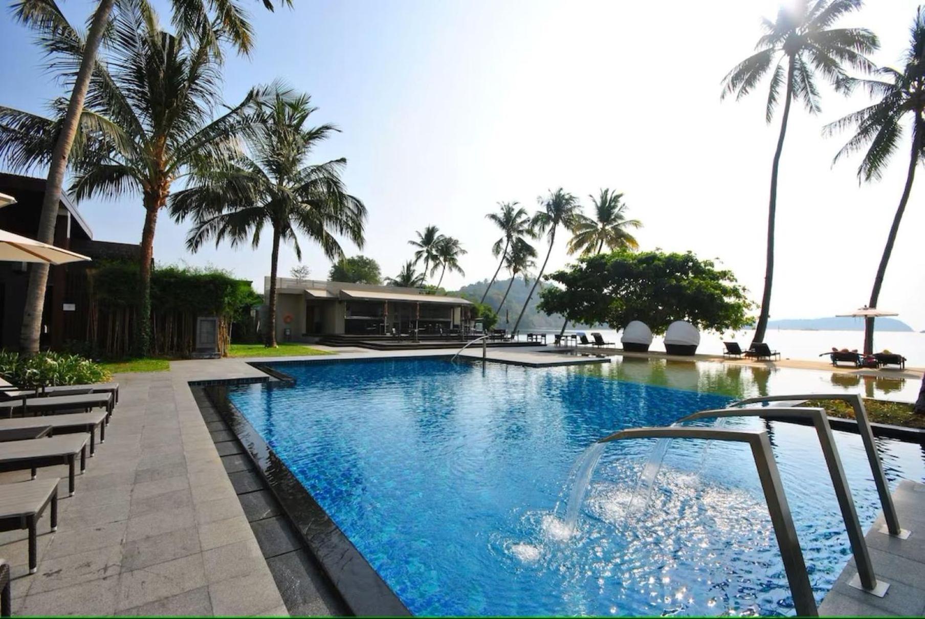 Курортный комплекс Phuket Beachfront Cape Panwa